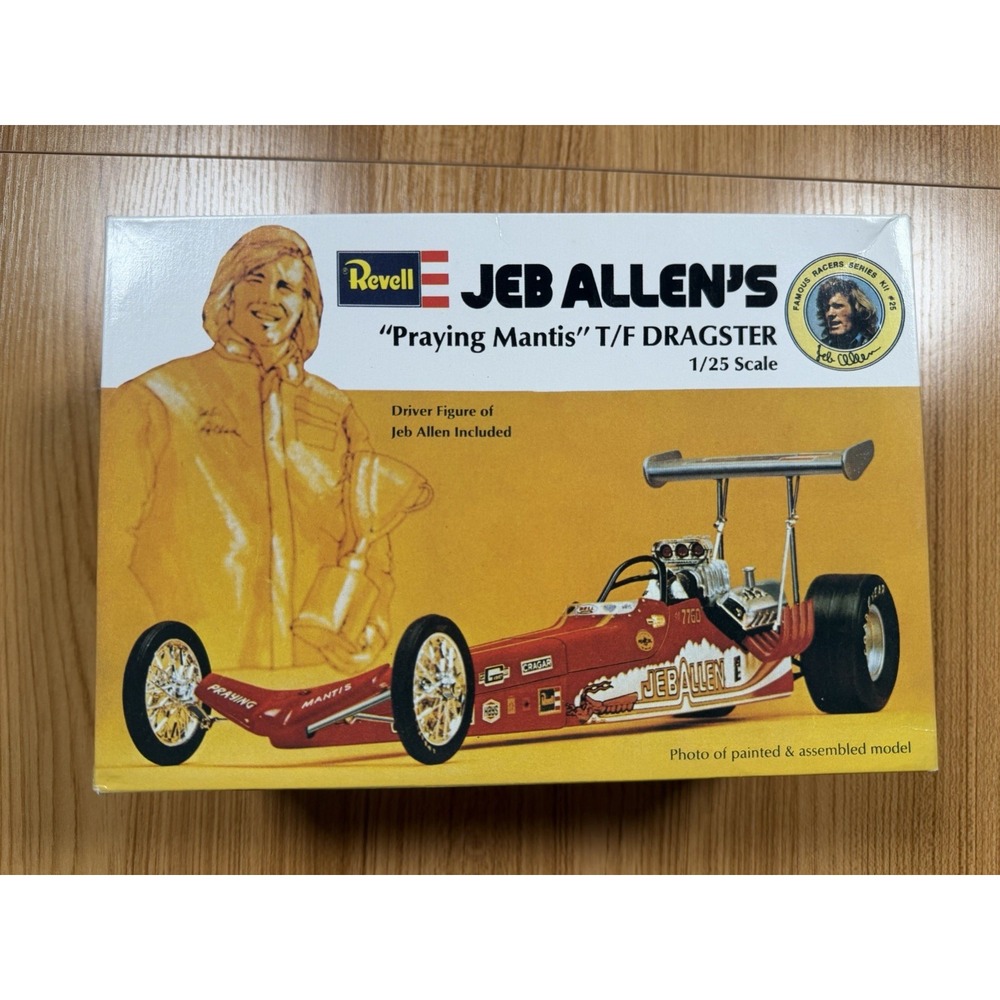 Revell Jeb Allen's "Praying Mantis" T/F Dragster 1/25 Scale Model Kit Started !!